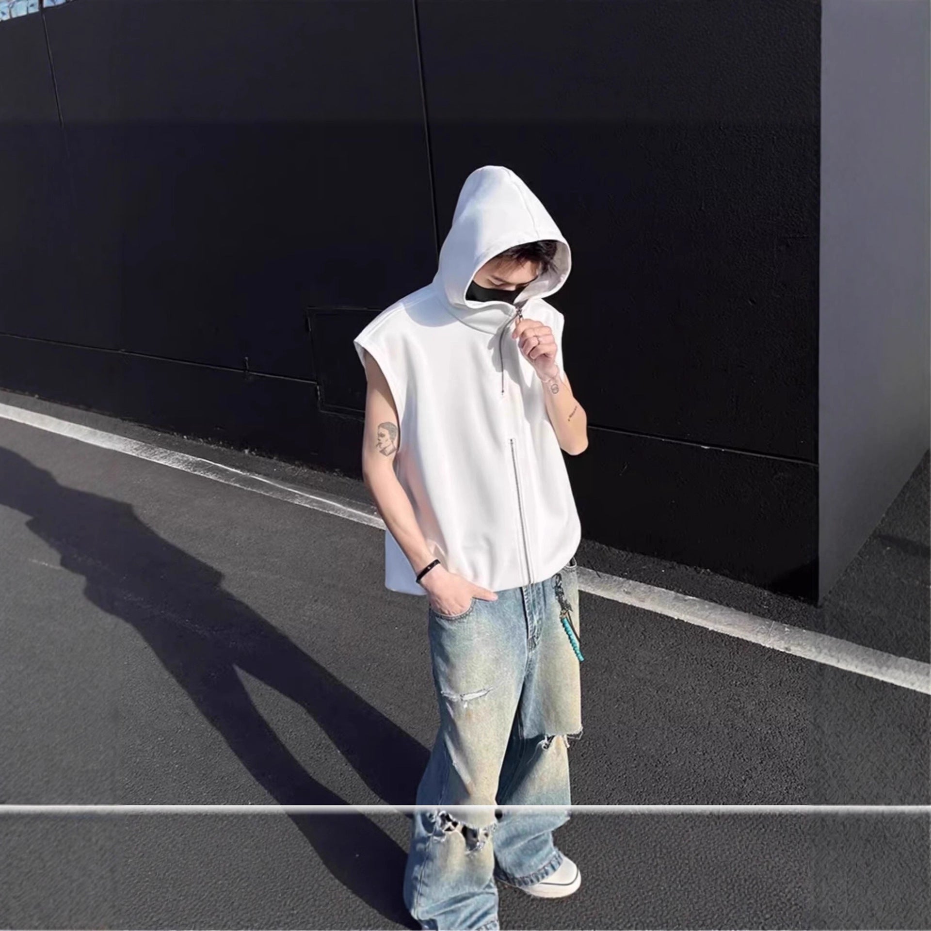 Men's Stylish Hooded Vest Chichicherry