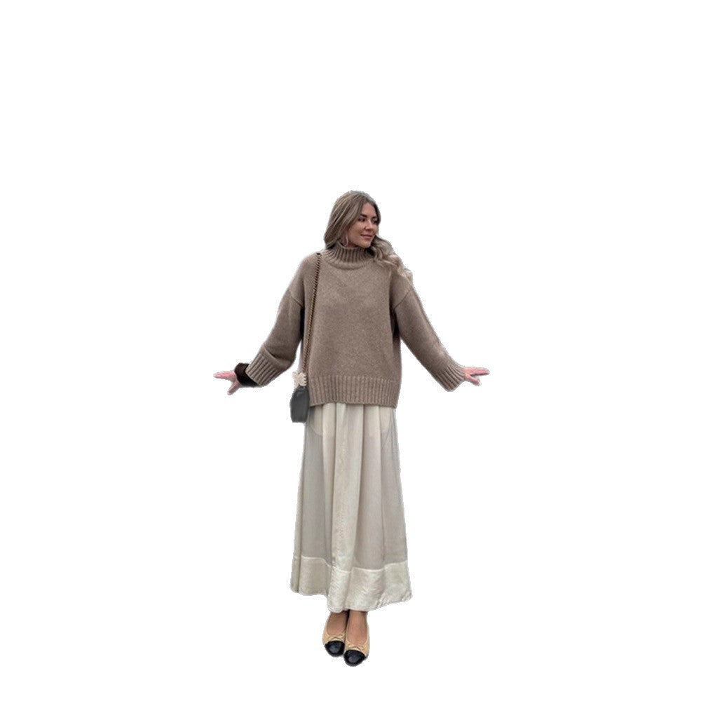 Women's Oversize Rollneck Sweater made of fine knit with dropped shoulders and ribbed cuffs Chichicherry