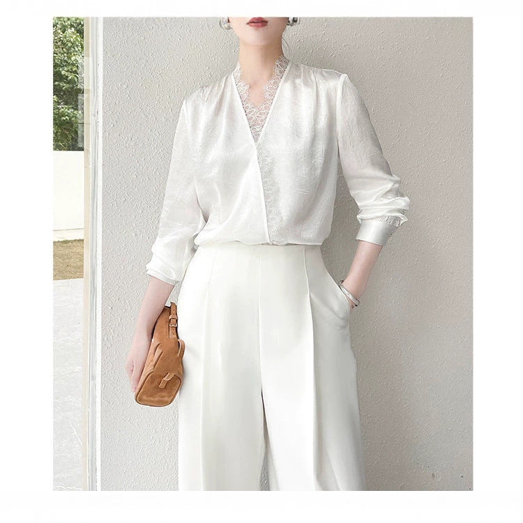 Women Elegant and sophisticated blouse with lace collar Drune