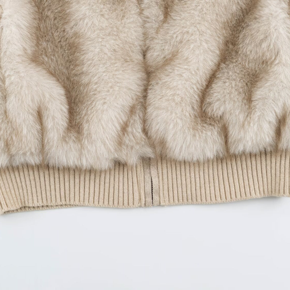 Women Faux Fur Vest with Zipper, Ribbed Collar and Elastic Cuffs Chichicherry
