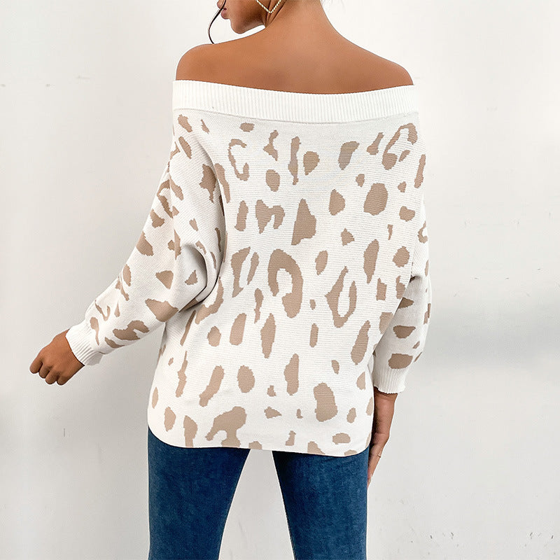 Women's Oversized Off-Shoulder Fine Knit Sweater with Animal Jacquard and Wide Folded Collar Chichicherry