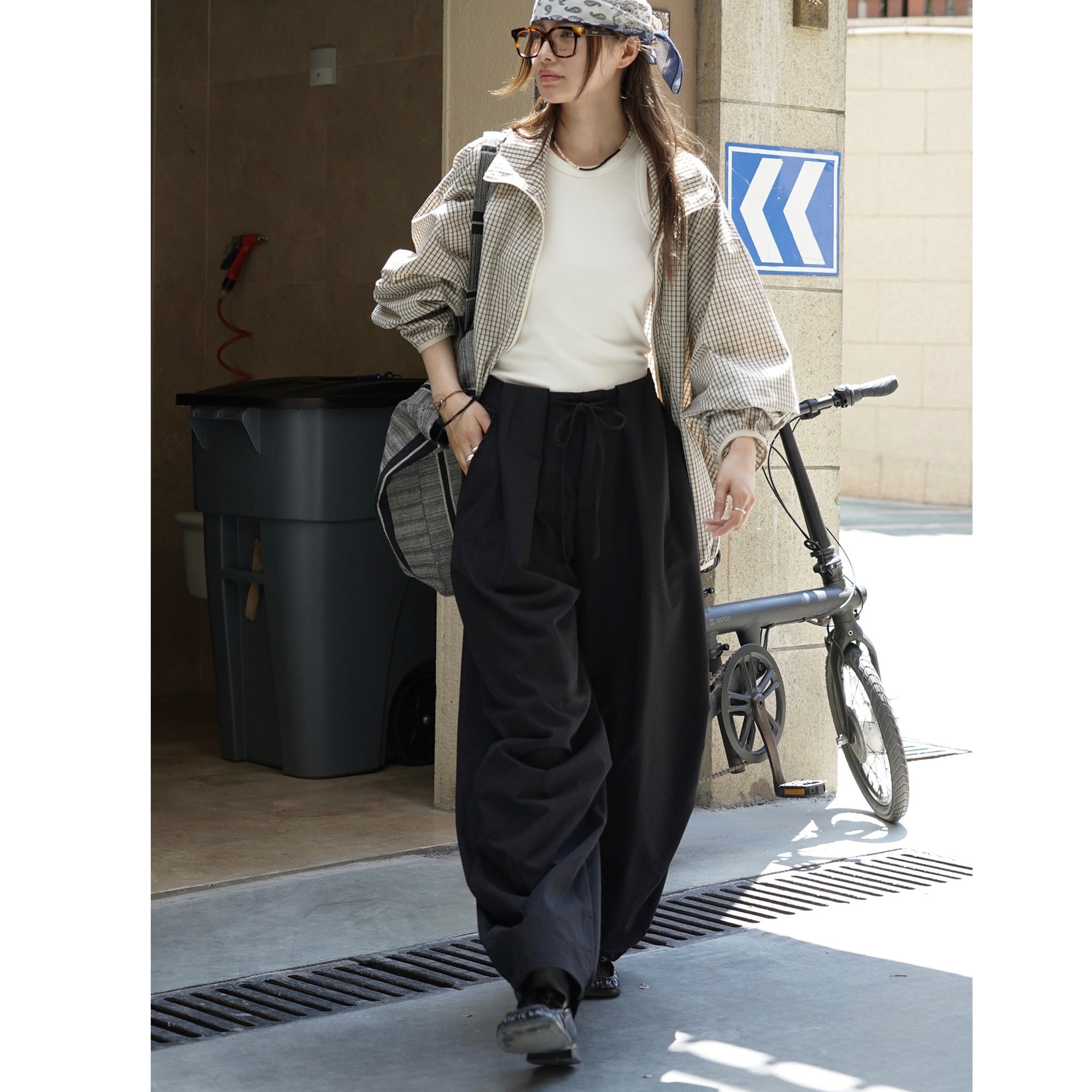 Women's Voluminous Palazzo Baggy Pants with Drawstring Waist and Draped Pleats Chichicherry