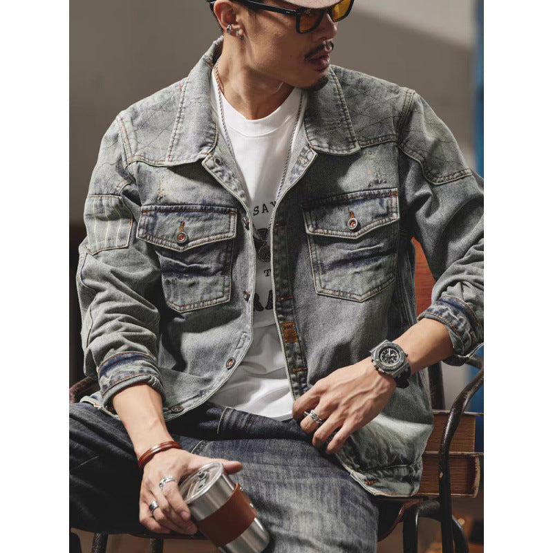 Herren Denim-Jeansjacke im Used-Look mit Hemdkragen, aufgesetzten Brusttaschen und legerer Passform Chichicherry