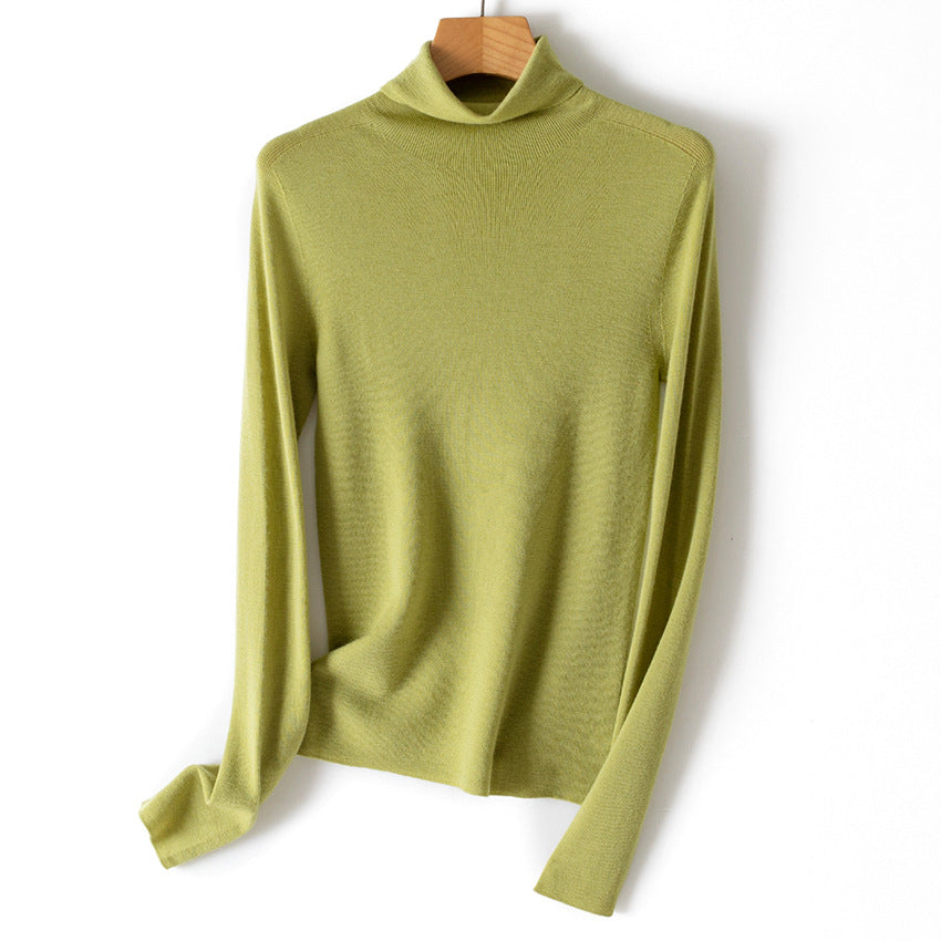 Women's Ultra Fine Turtleneck Sweater made of Fine Knit with Slim Silhouette Chichicherry