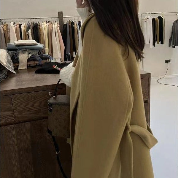 Ladies Short Wrap Coat made of Wool Mix with Ties and Wide Lapels Chichicherry