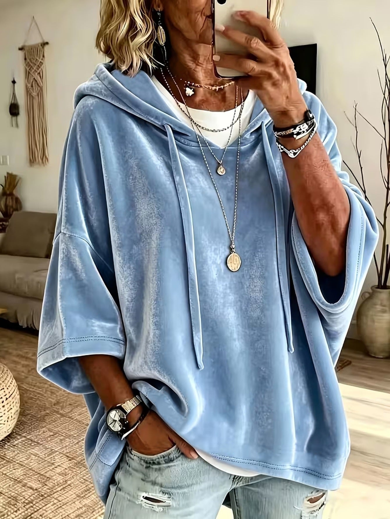 Women’s Oversize Velvet Hoodie Poncho with Three-Quarter Sleeves and Drawstring