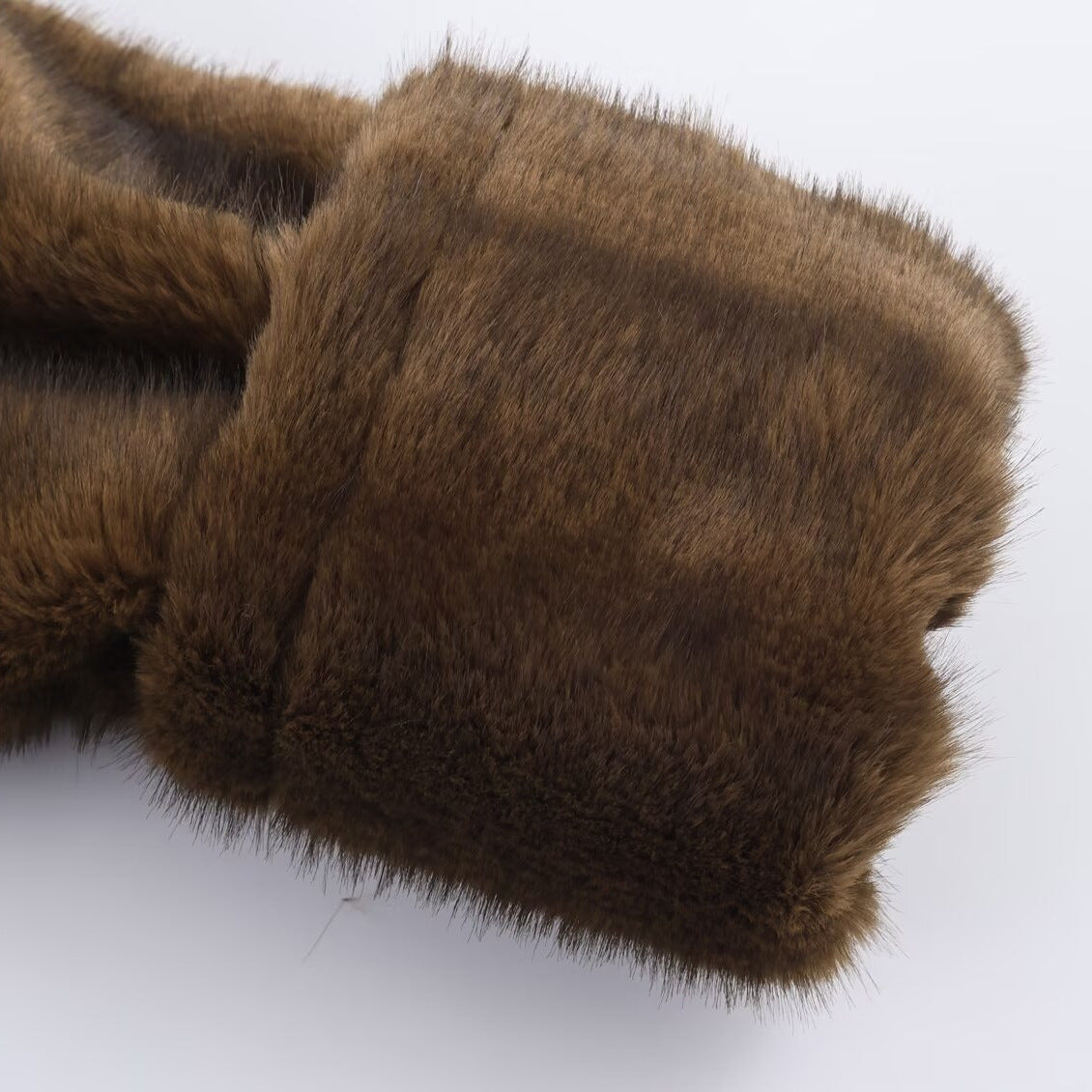 Women's Short Faux Fur Jacket with Voluminous Shawl Collar and Patch Pockets Chichicherry