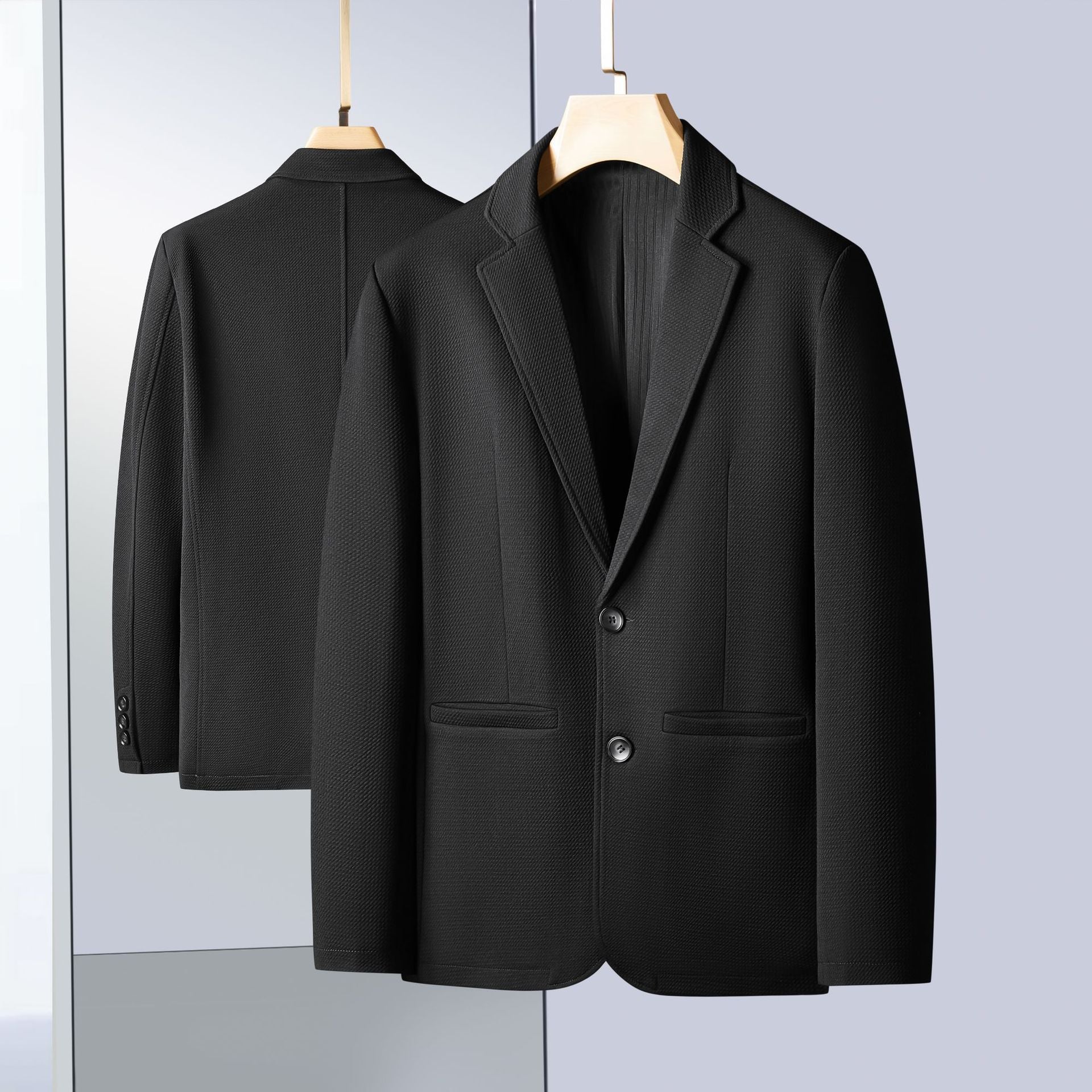 Men's Single-Breasted Structured Blazer with Notched Lapel and Fine Fabric Texture Chichicherry