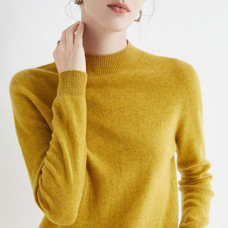 Ladies short mock neck pullover made of cashmere look with a light fuzzy appearance Chichicherry
