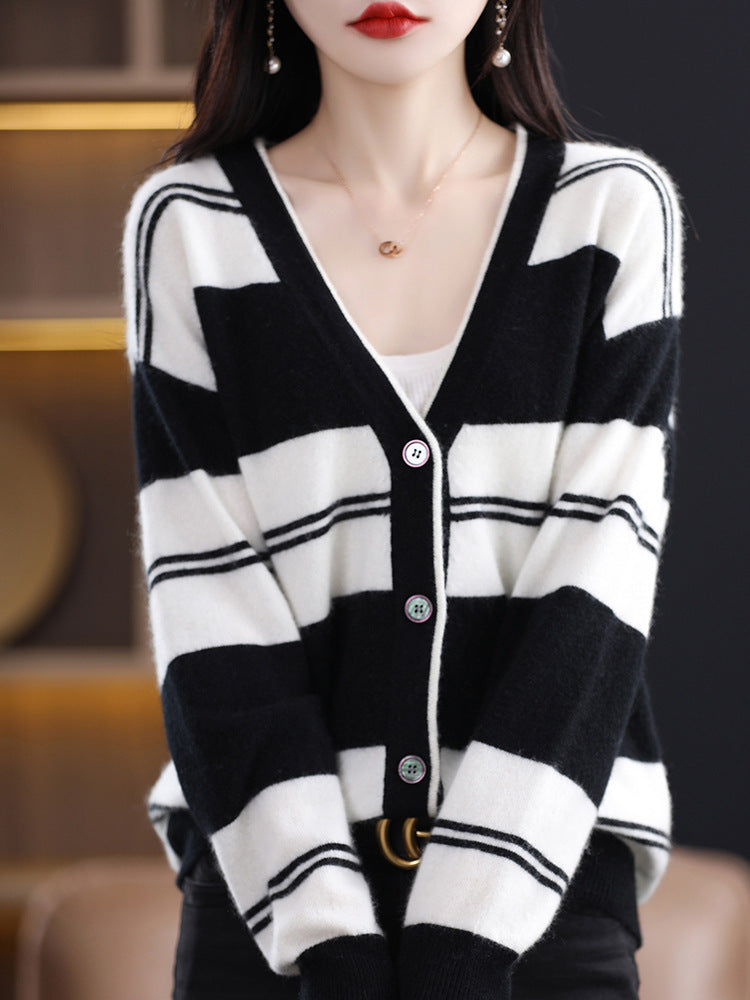 Women’s Mid-Length Fine Knit Cardigan with Wide Block Stripes, V-Neck and Ribbed Cuffs Chichicherry