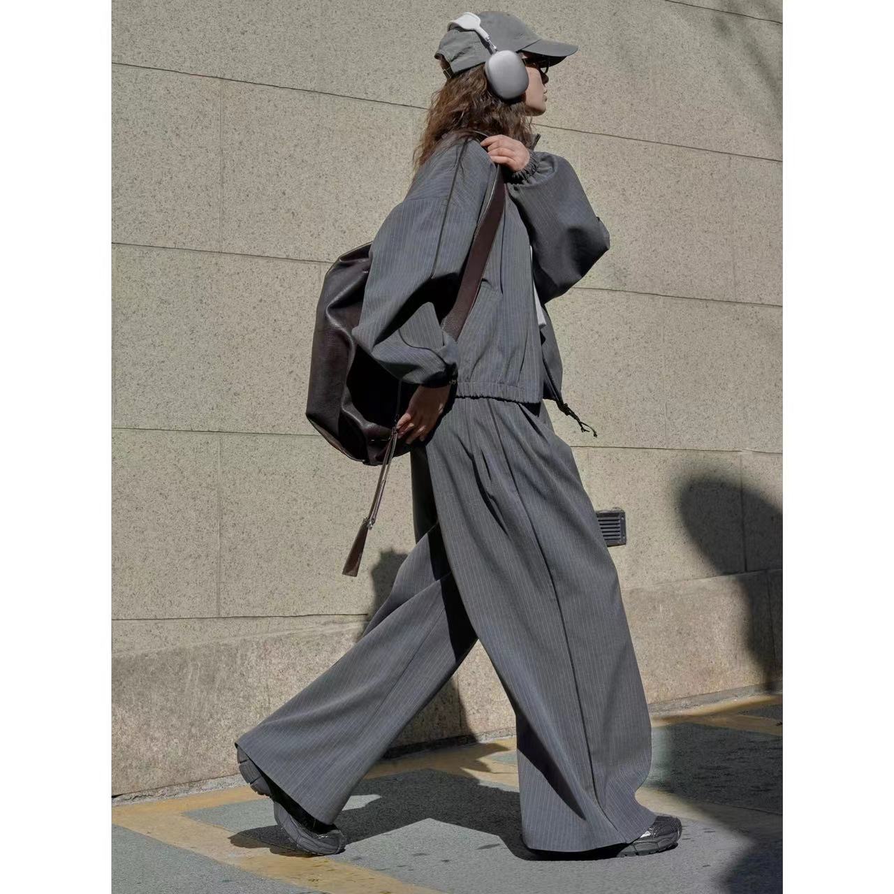 Women wide pinstripe trousers with high waistband and wide leg Chichicherry