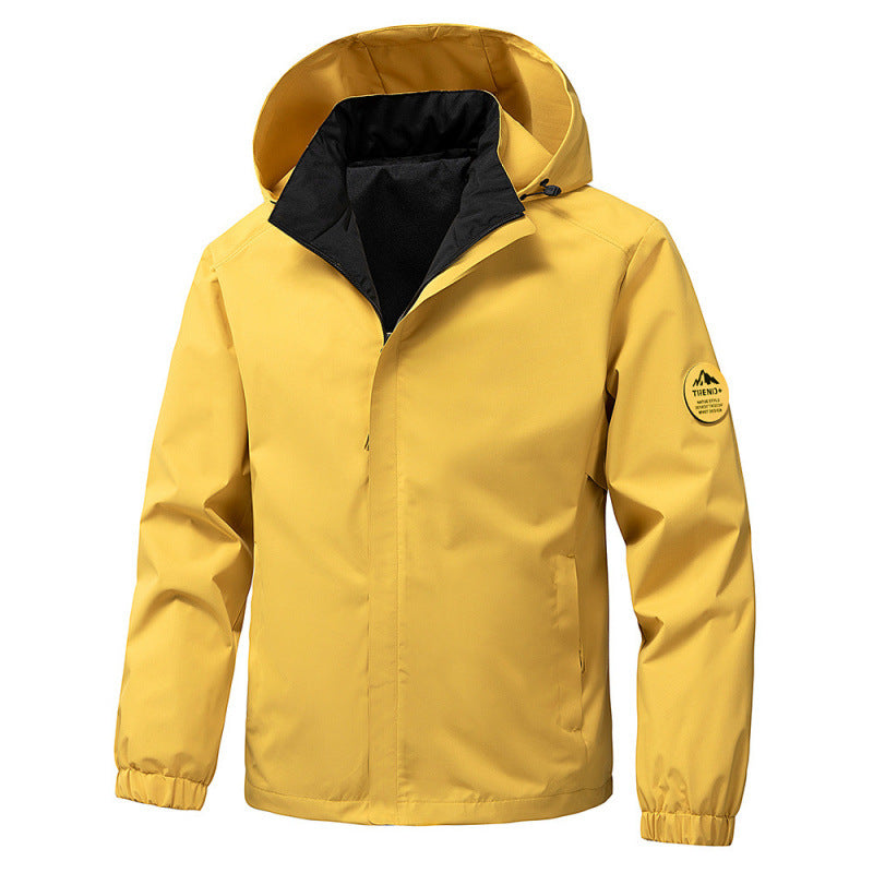 Men's technical hooded softshell jacket with adjustable hood and utility pockets Chichicherry