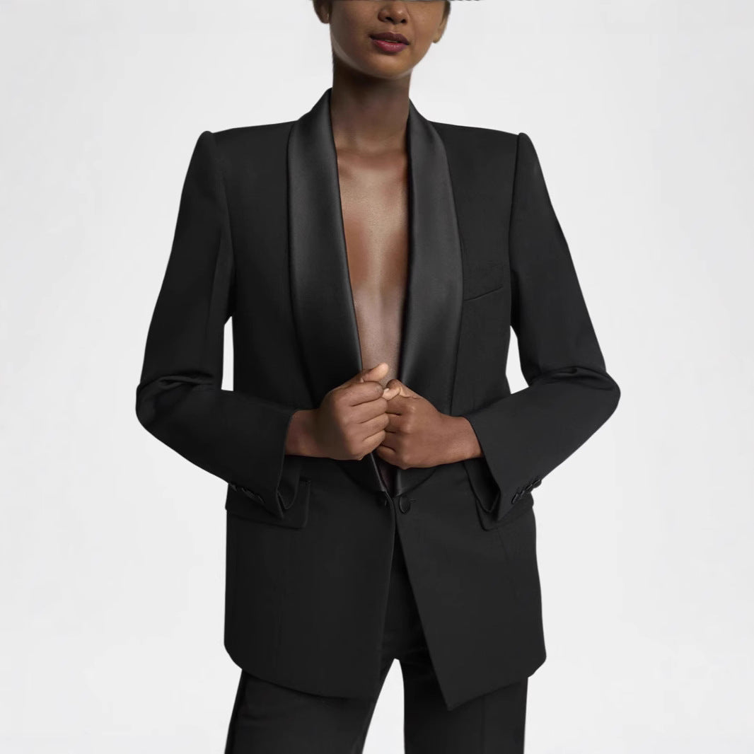 Women's Elegant Tuxedo Set with Satin Shawl Collar and Wide Palazzo Pants Cut Chichicherry