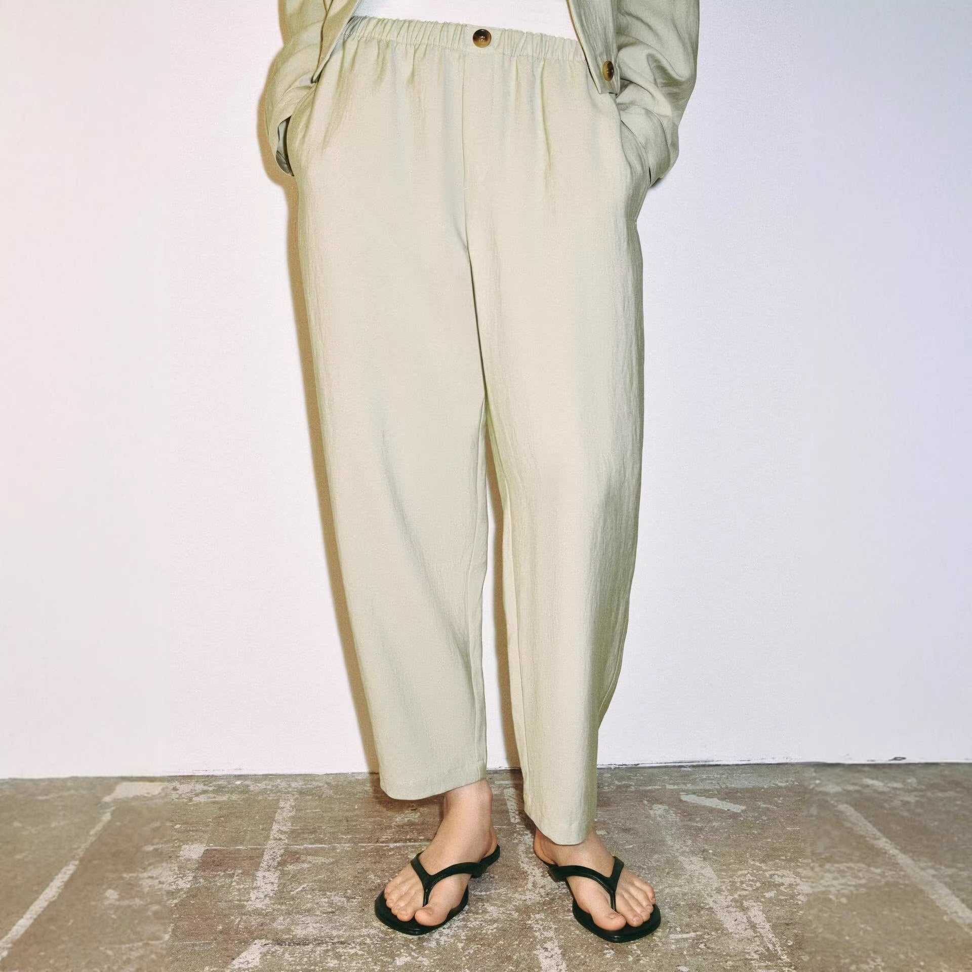 Women's Lightweight High Waist Pants with Elastic Waistband and Straight Leg Chichicherry