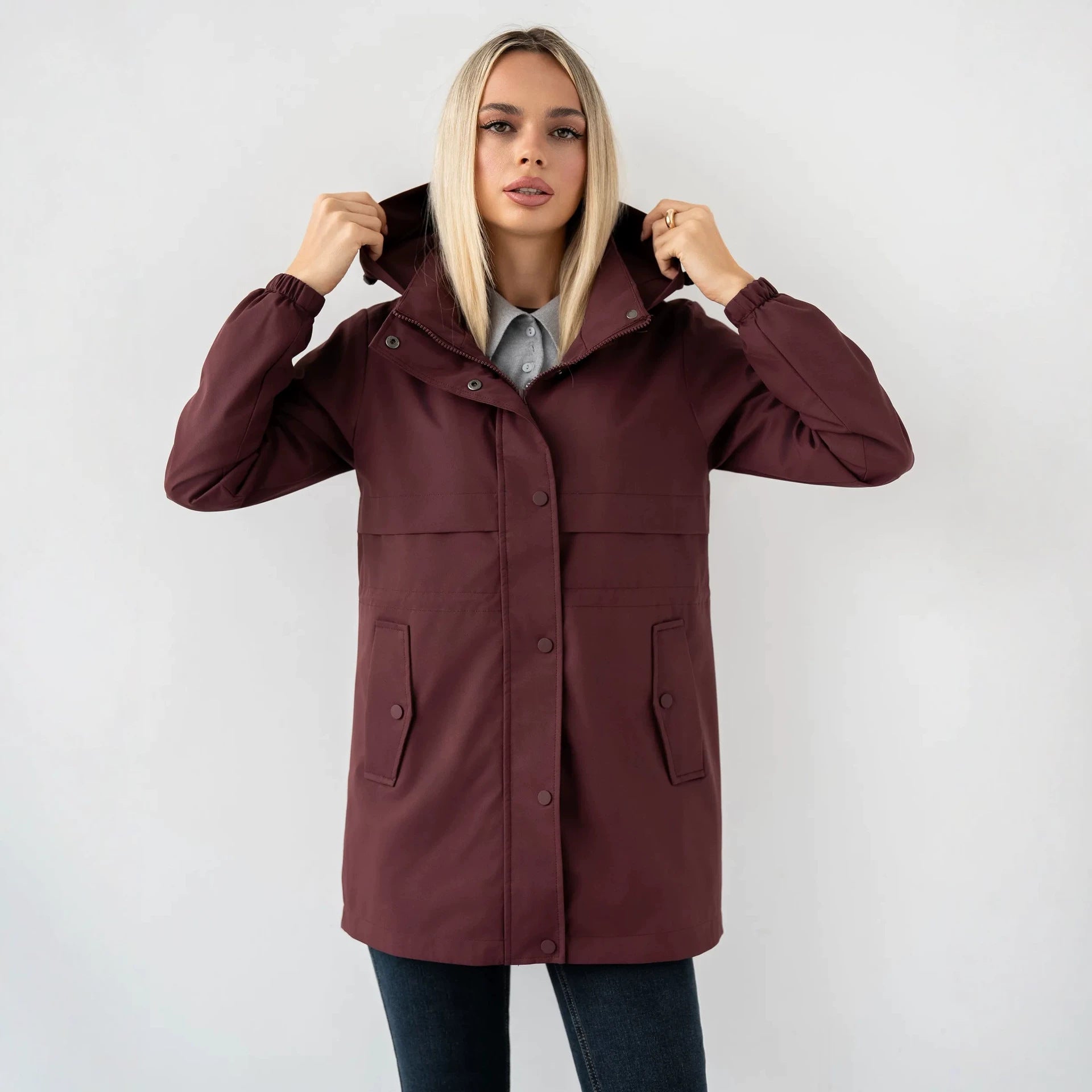 Women's water-repellent hooded parka with drawstring waist and patch pockets Chichicherry