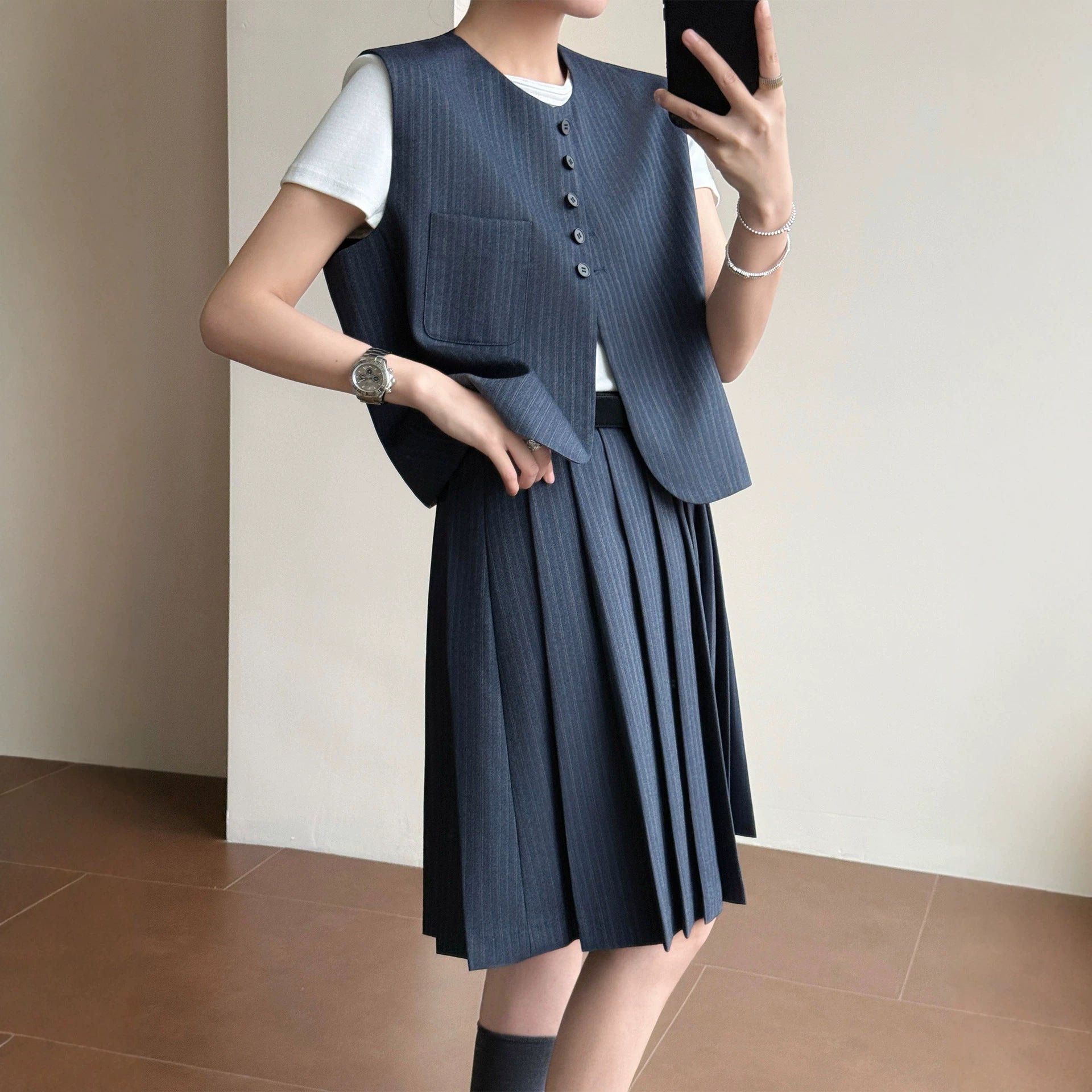 Women Elegant Blazer Vest with Striped Design Chichicherry