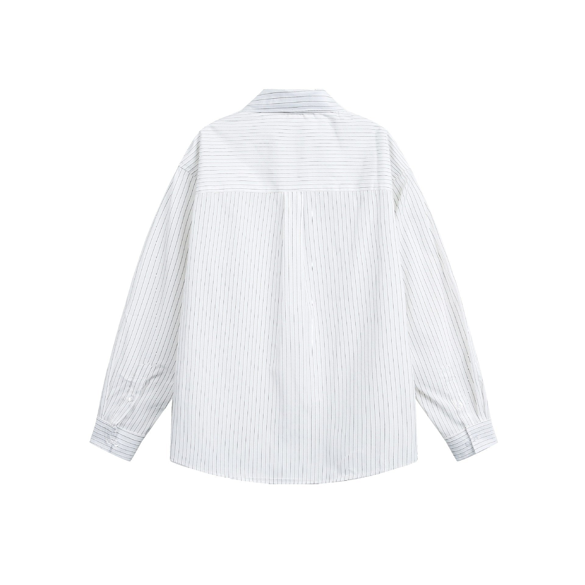 Women's oversized shirt blouse with fine stripes, Kent collar and chest pocket Chichicherry