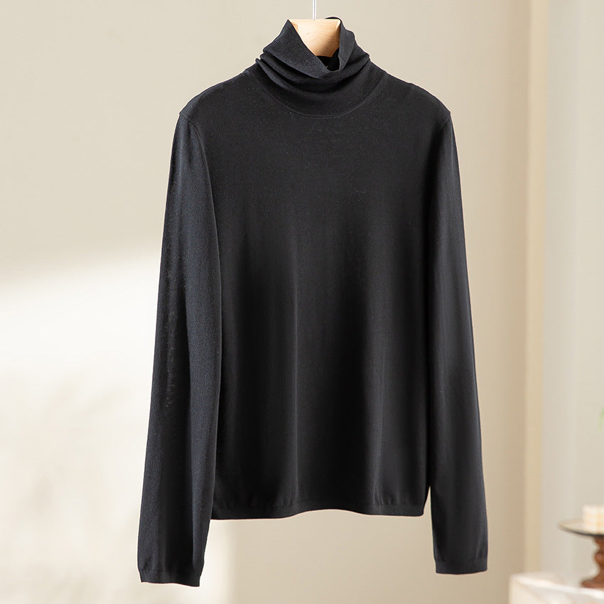 Ladies Fine Roll Neck Pullover made of light fine knit Chichicherry