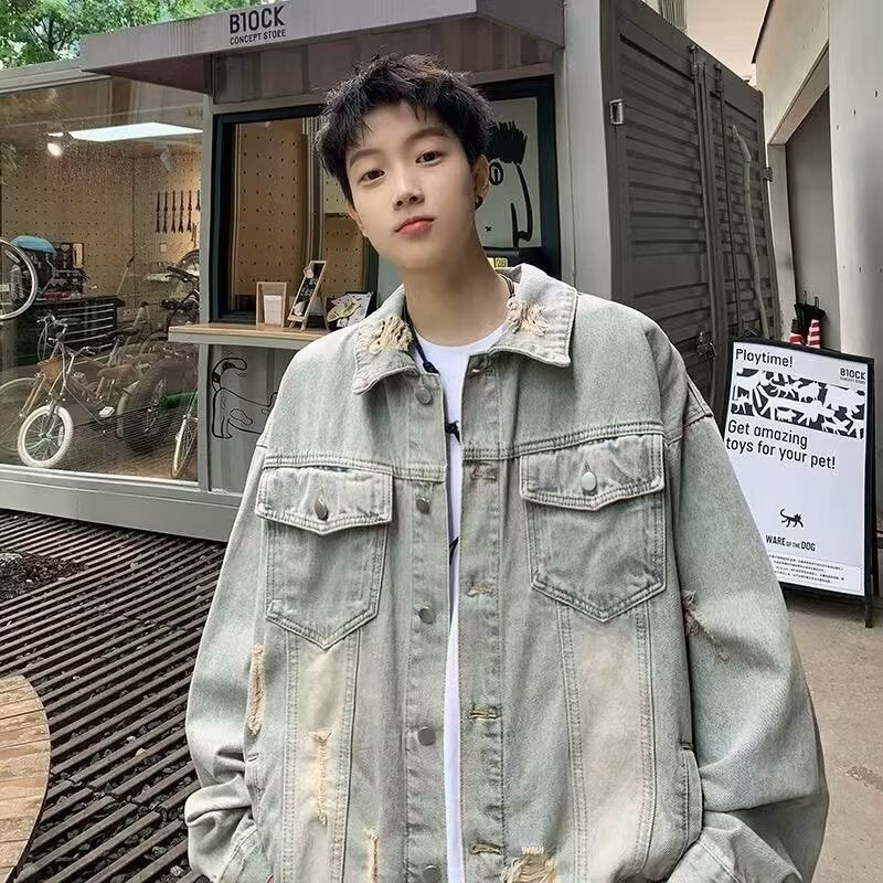 Herren Oversized Denim-Jeansjacke im Vintage-Look mit Distressed-Details und aufgesetzten Pattentaschen Chichicherry