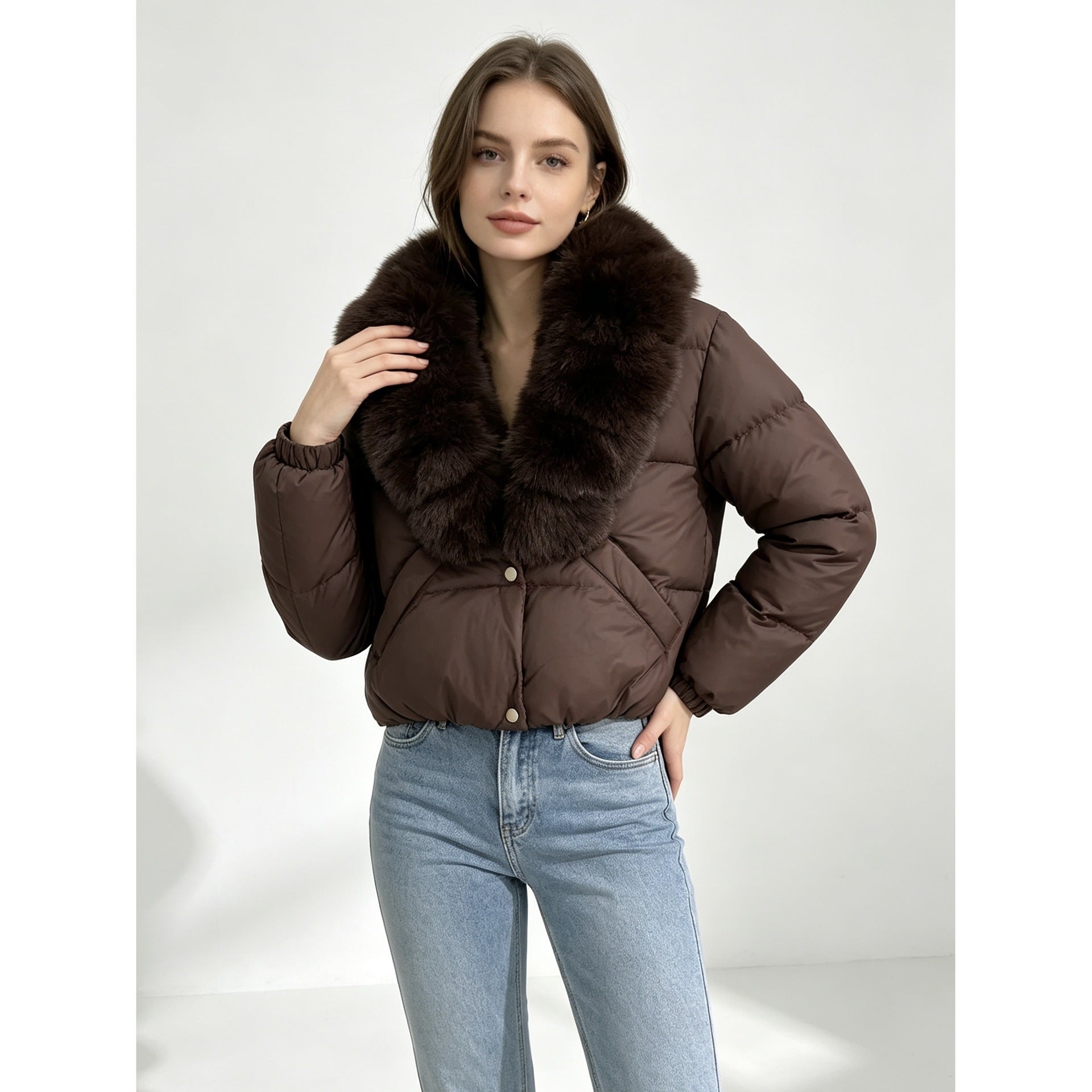 Women's cropped padded jacket with extra voluminous faux fur shawl collar and elastic cuffs Chichicherry