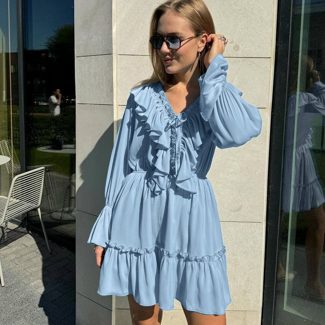 Damen Verspieltes Rüschen-Kurzkleid mit V-Ausschnitt, geraffter Taille und Stufensaum Chichicherry