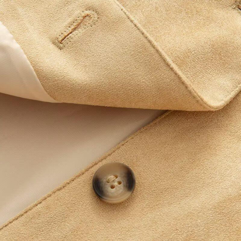 Women's short jacket in velour look with round neckline, balloon sleeves, and elastic hem Chichicherry