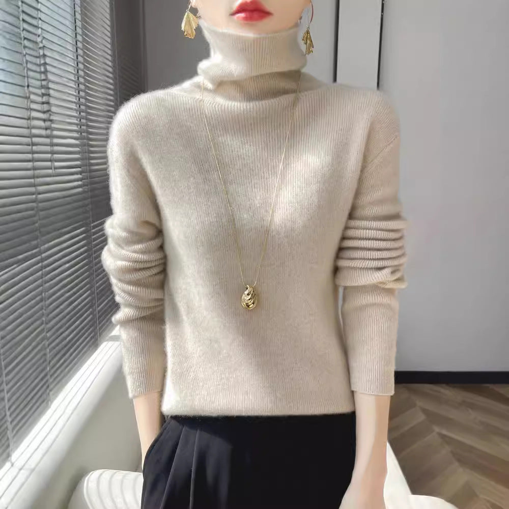 Women short-cut turtleneck sweater made of soft cashmere blend with narrow silhouette Chichicherry