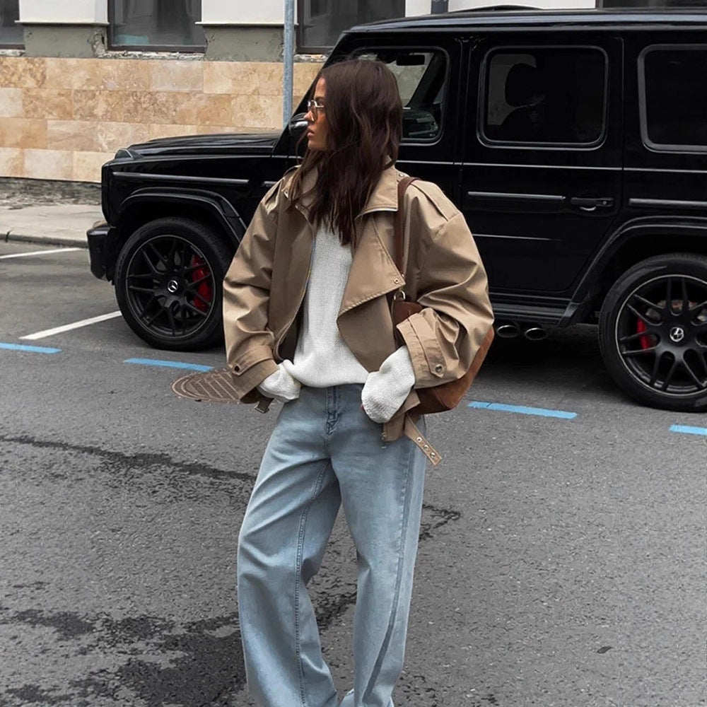 Women's short jacket in oversized look with wide lapels and drawstring waist Chichicherry