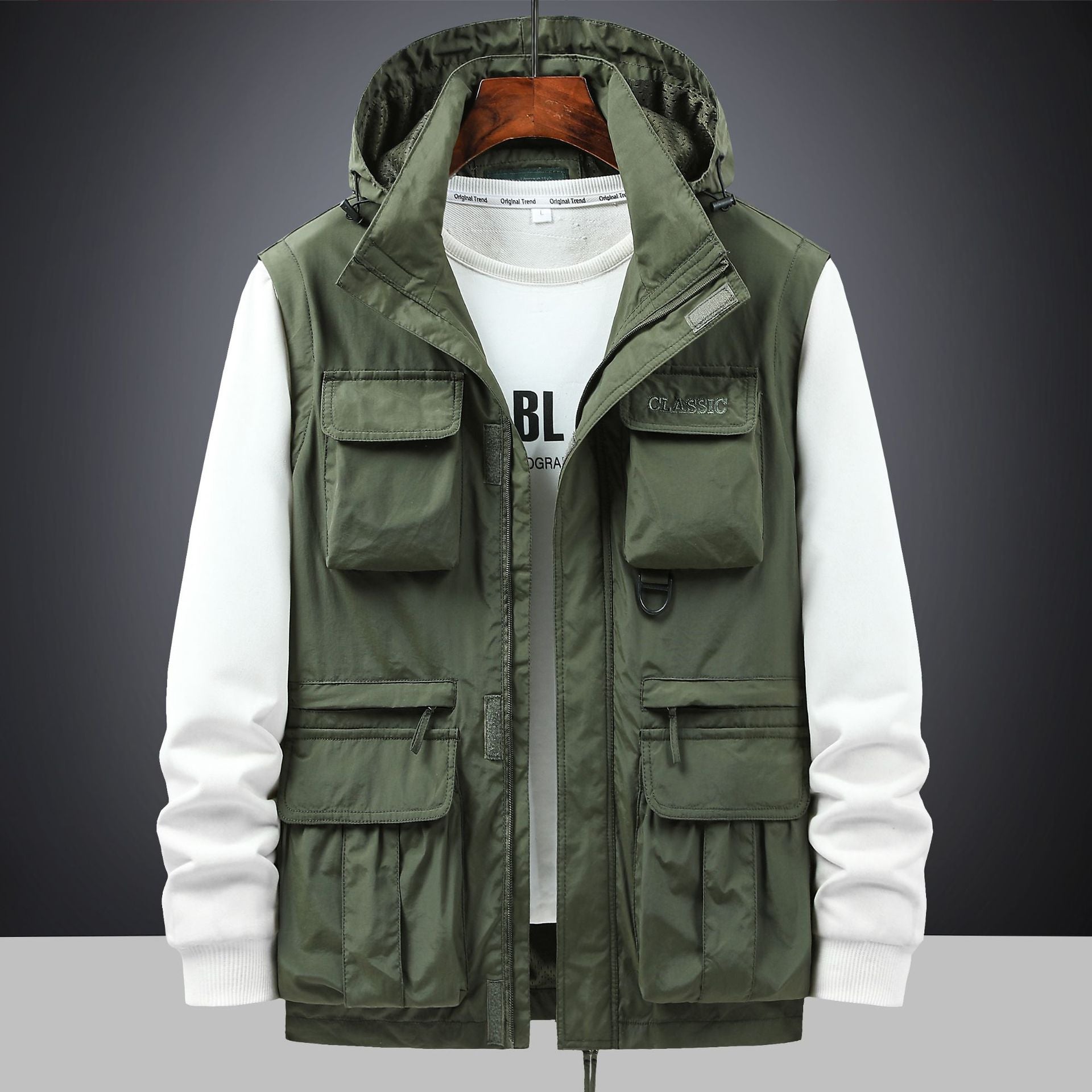 Men's utility parka with multi-pocket design, hood, and D-ring Chichicherry