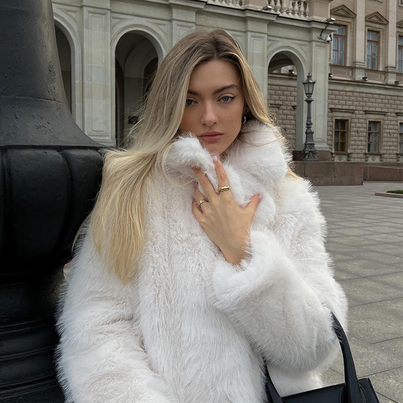 Women's Mid-length Faux Fur Coat with Long Fiber Shaggy Look and Concealing A-Line Chichicherry