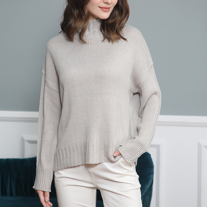 Women's turtleneck sweater made of chunky knit with oversized cut Chichicherry