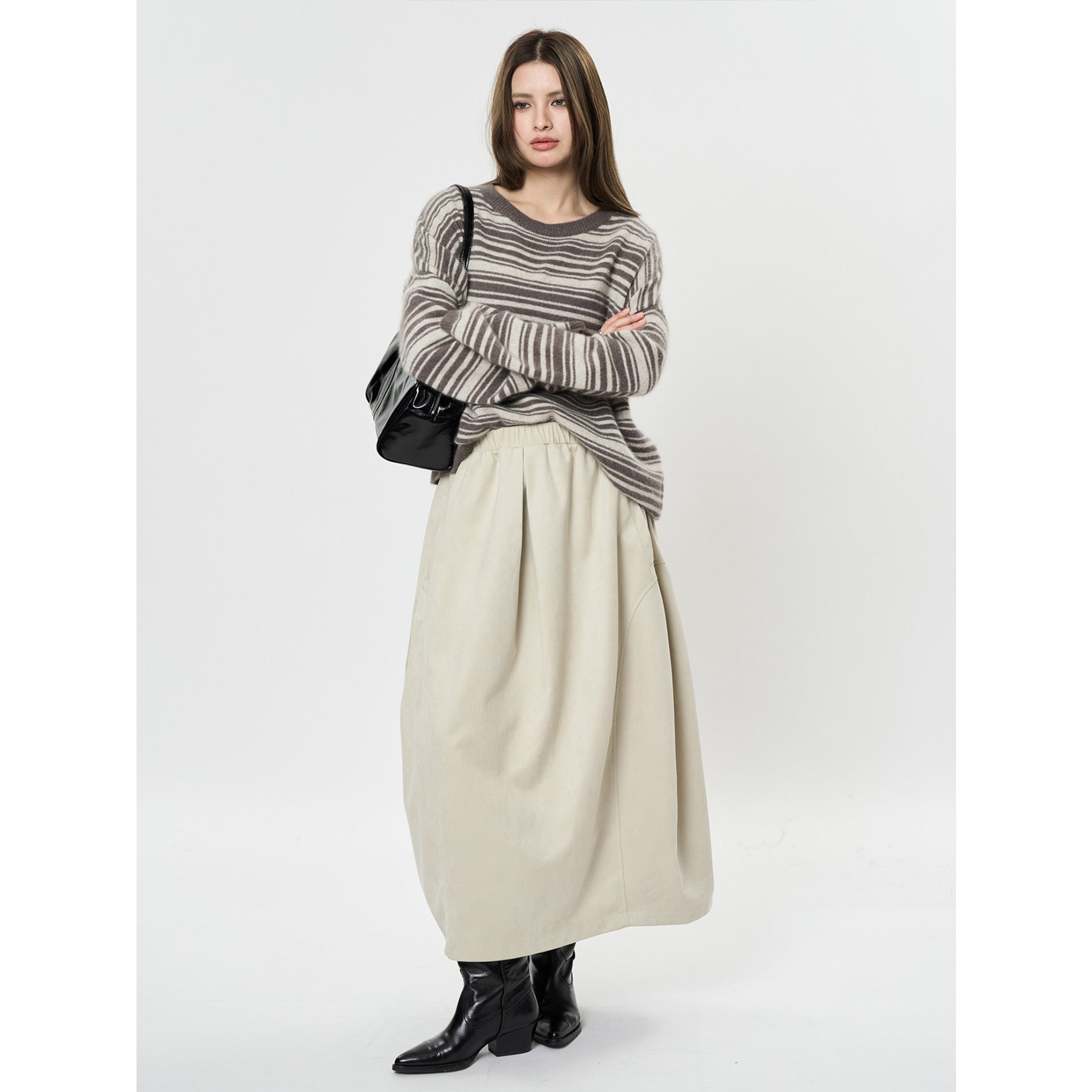 Women's midi skirt with high elastic waistband and targeted pleats Chichicherry