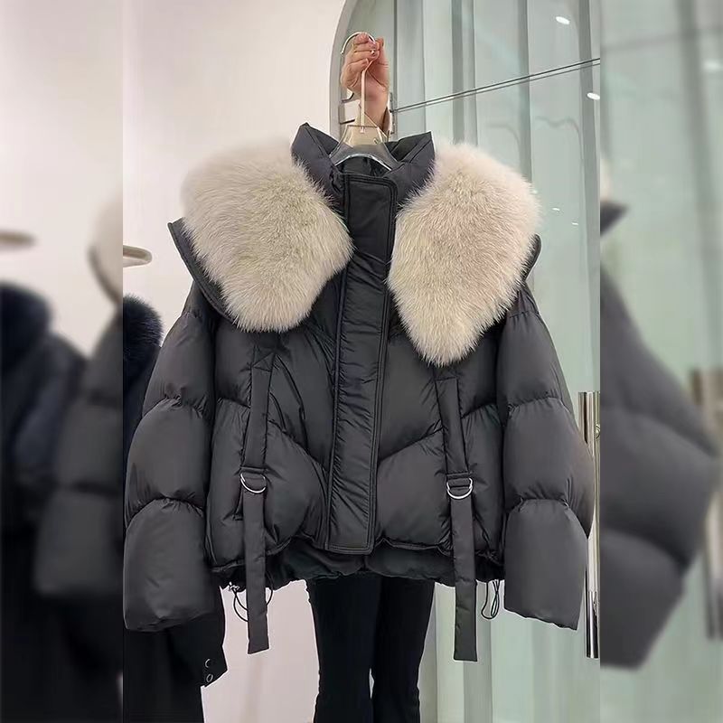 Ladies nano short thermo puffer jacket with detachable faux fur collar, high closing stand-up collar, and drawstring hem Chichicherry