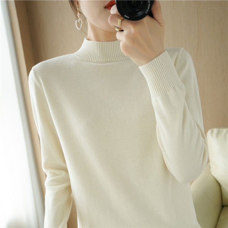 Ladies Lightweight Short-Cut Stand Collar Sweater made of Fine Knit with Extended Ribbed Cuffs Chichicherry