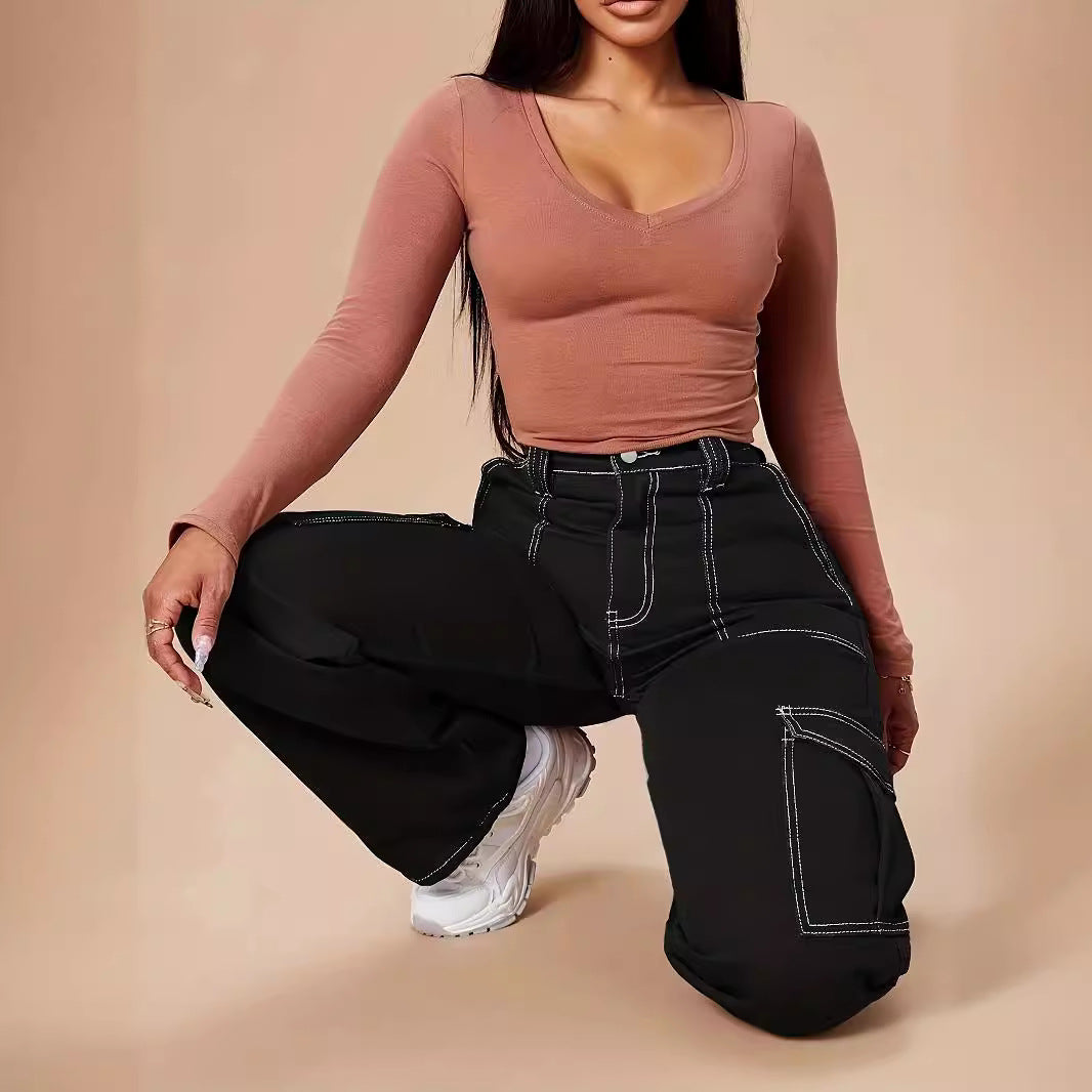 Women's utility cargo pants with wide leg, high waist and contrasting decorative seams Chichicherry