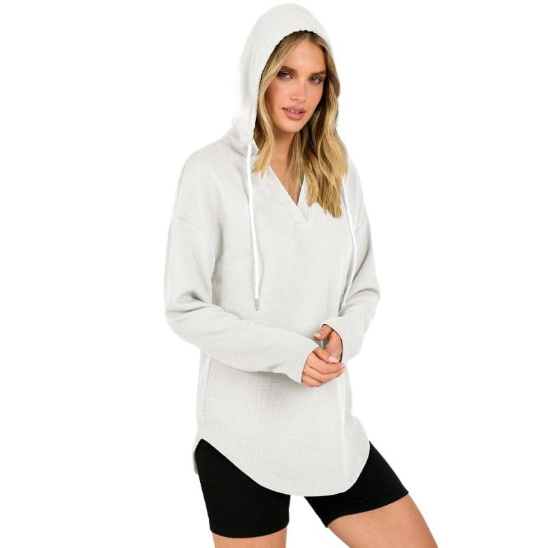 Ladies waffle knit hooded sweater with V-neck, oversized cut and side slits Chichicherry