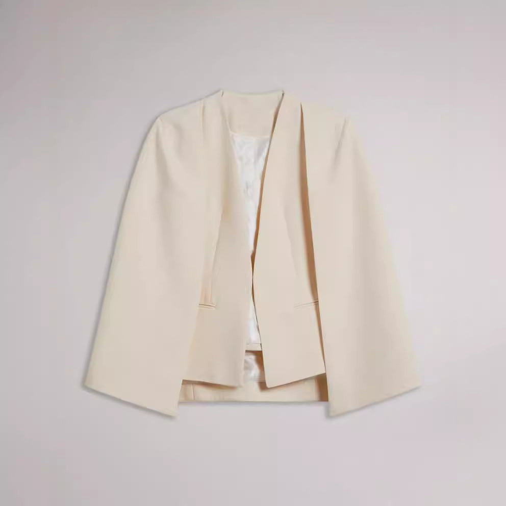 Women's kimono-inspired cape blazer in flowing tailoring look Chichicherry