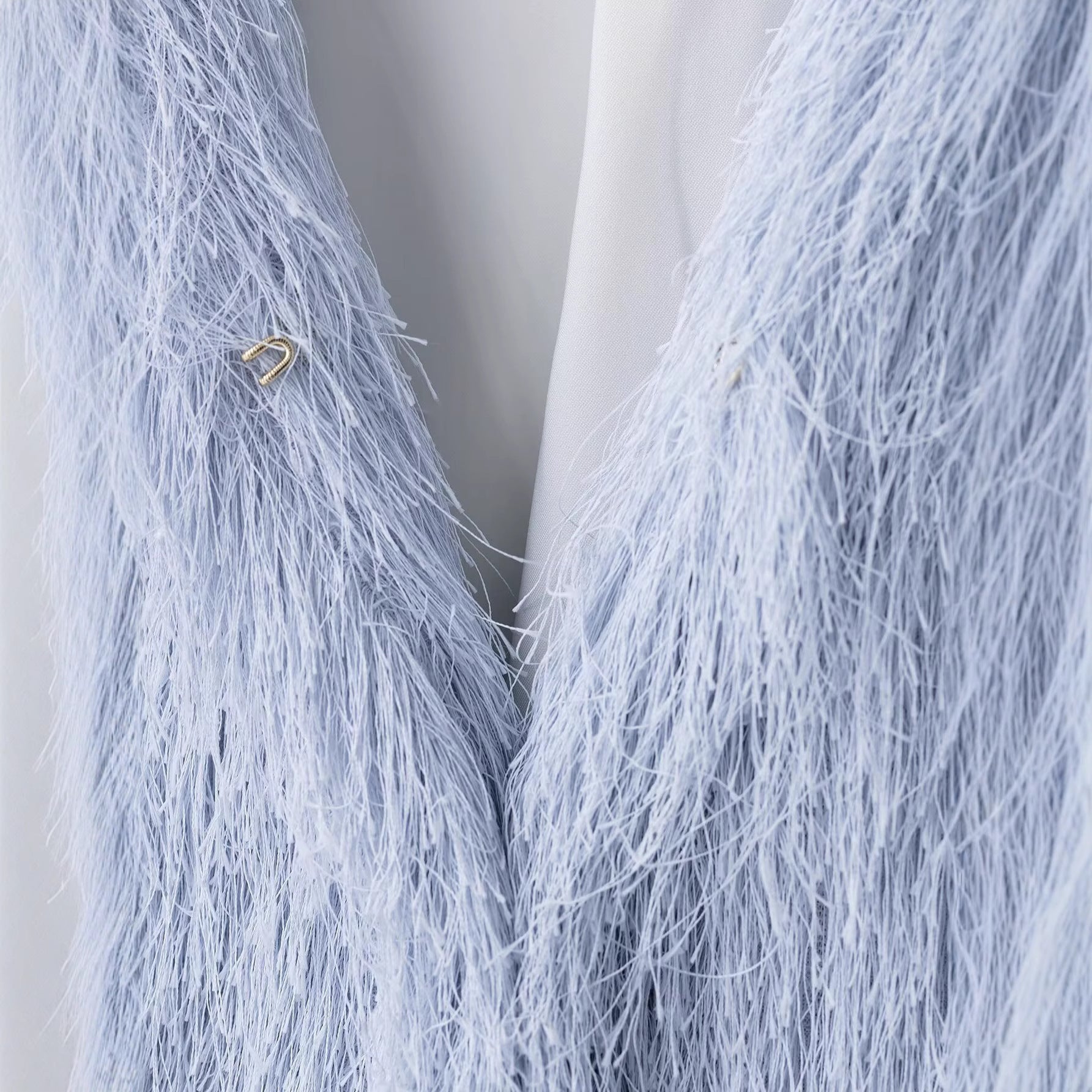 Women's Fluffy Fringe Jacket with Round Neckline and Boxy Cut Chichicherry