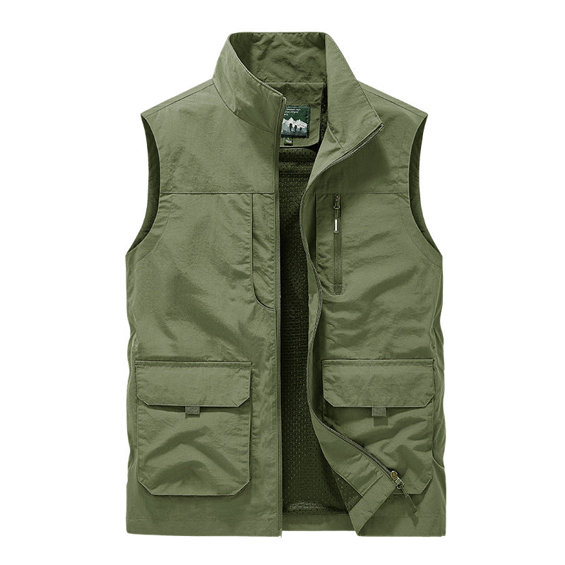 Men's utility vest with multifunctional pockets, breathable mesh lining, and stand-up collar Chichicherry