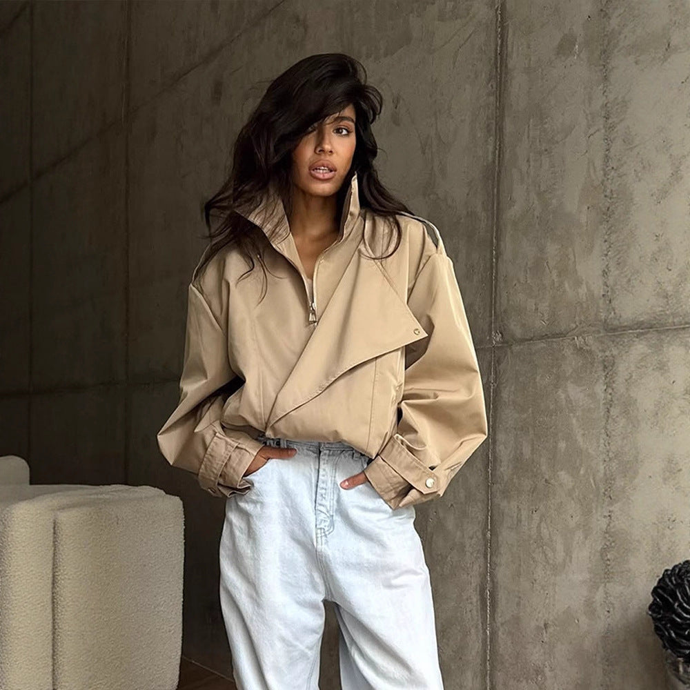 Women's short jacket in oversized look with wide lapels and drawstring waist Chichicherry