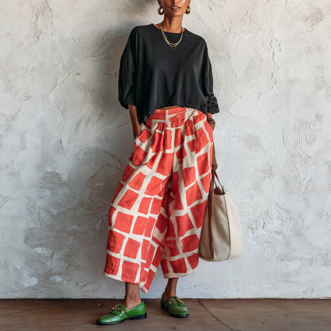 Women's Wide Culotte Pants made of Linen Blend with Elastic Waistband and Graphic Print Chichicherry