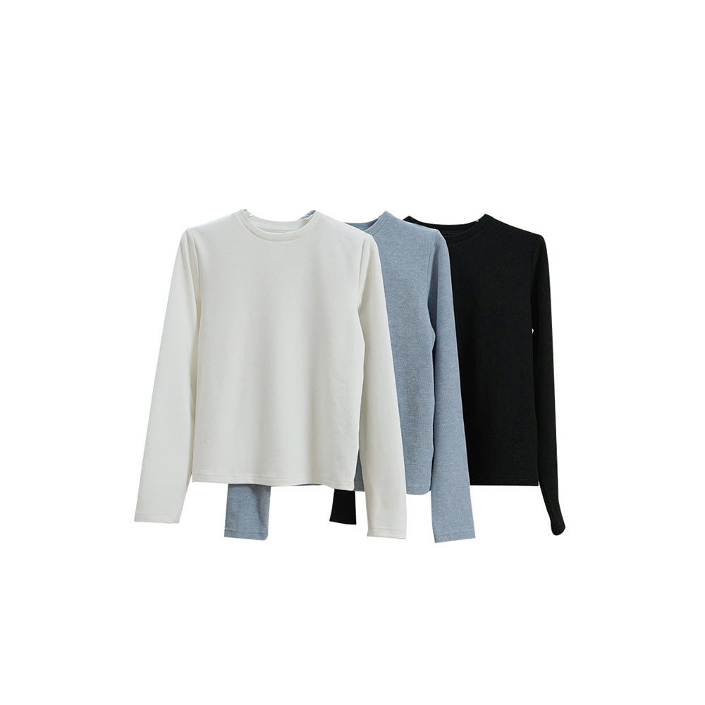 Women's fine round neck sweater made of cotton blend with slightly tailored silhouette Chichicherry