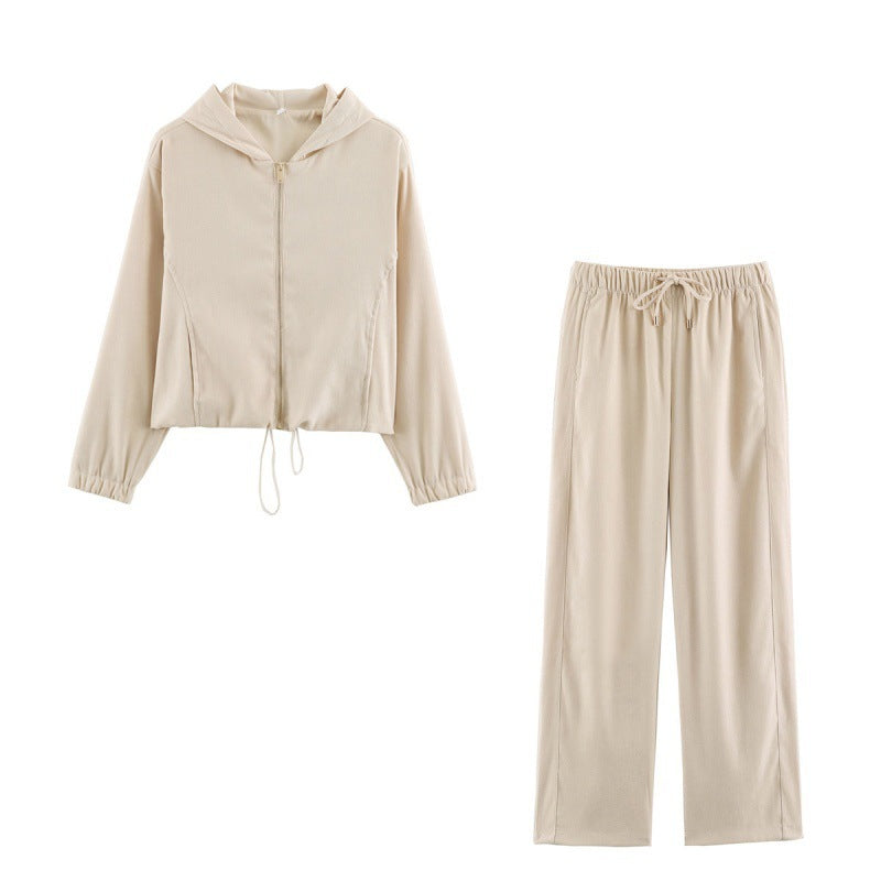 Women's short jacket in velour look with hood, full-length zipper and drawstring hem Chichicherry