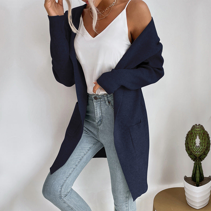Women's longer ribbed cocoon cardigan made of lightweight fine knit with patch pockets Chichicherry