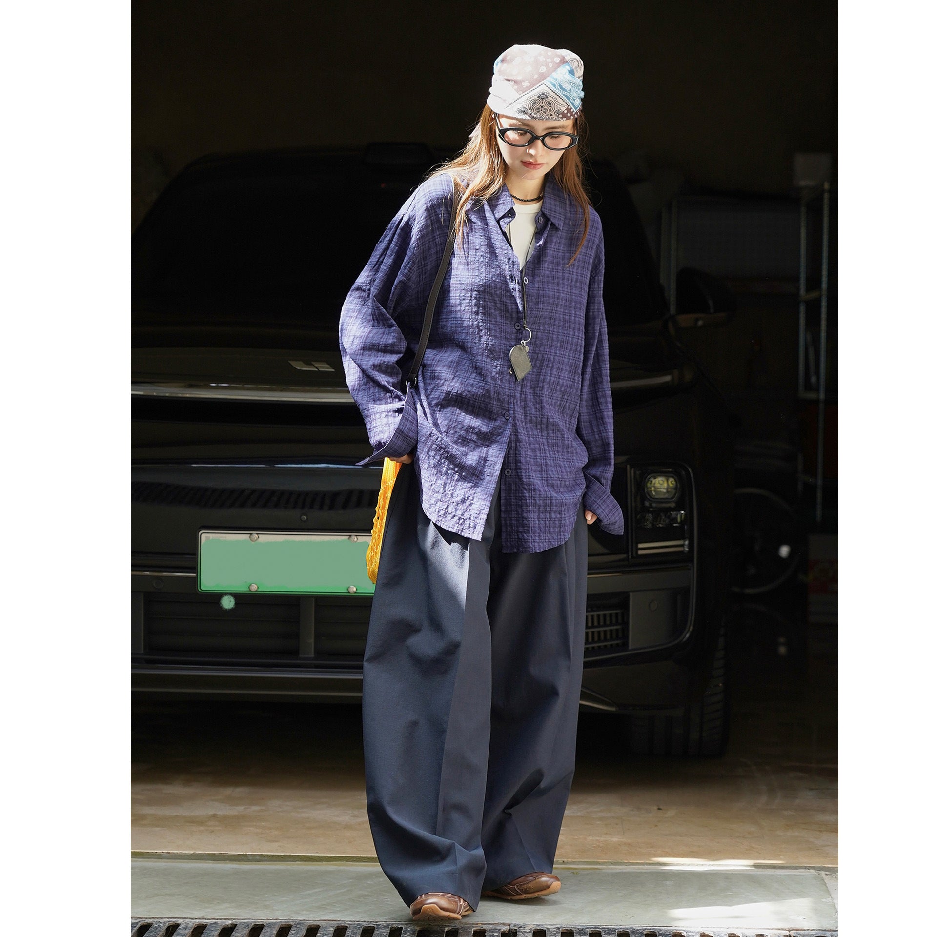 Women Oversized Check Shirt made of Crinkle Cotton with Extended Back Hem Chichicherry