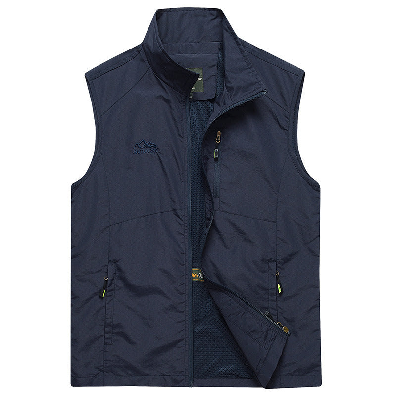 Men's ultra-light breathable outdoor trekking vest with mesh lining, stand collar and multiple zippered pockets Chichicherry