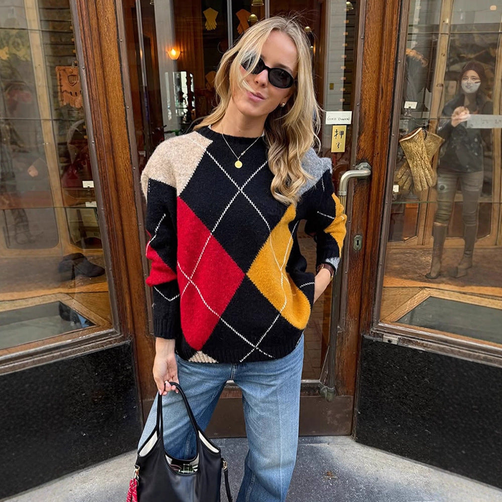 Women's Oversize Argyle Sweater made from Mohair Blend with Round Neck and Contrasting Diamond Details Chichicherry