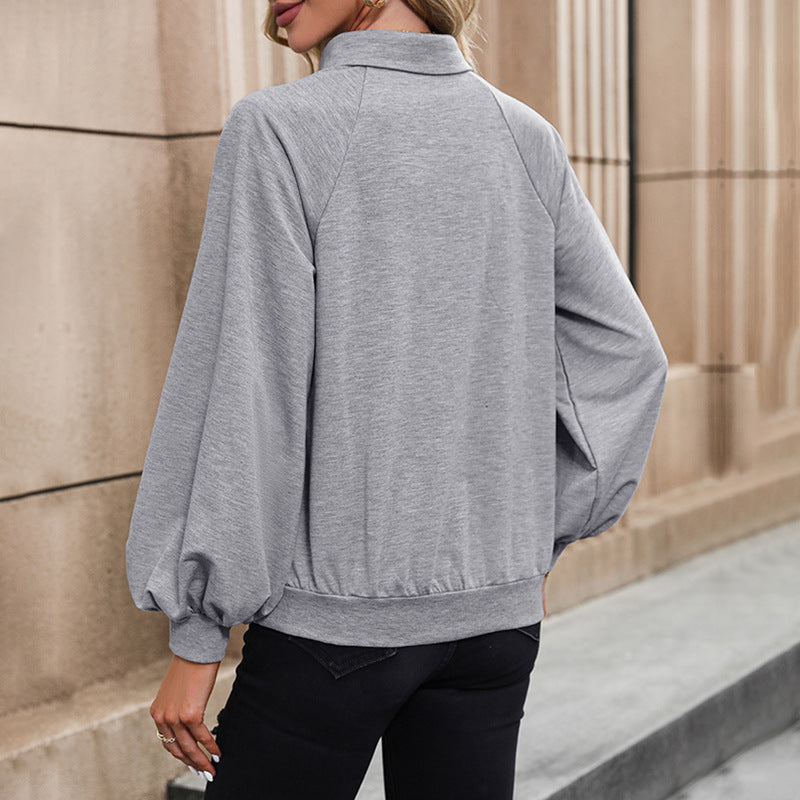Women's polo collar sweatshirt with button placket, raglan sleeves and kangaroo pocket Chichicherry