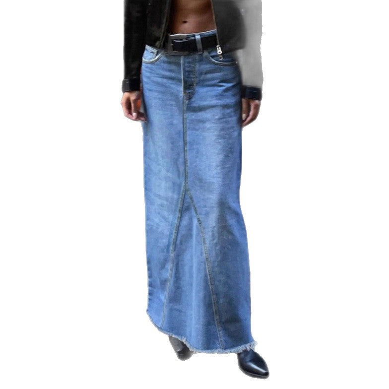Ladies high-waisted denim maxi skirt with straight cut, decorative seams and raw fringe hem Chichicherry