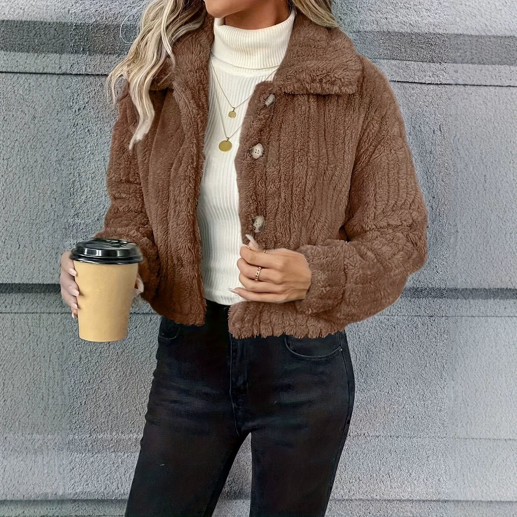 Women's Short Jacket Teddy-Fleece with Button Closure and Wide Shirt Collar Chichicherry